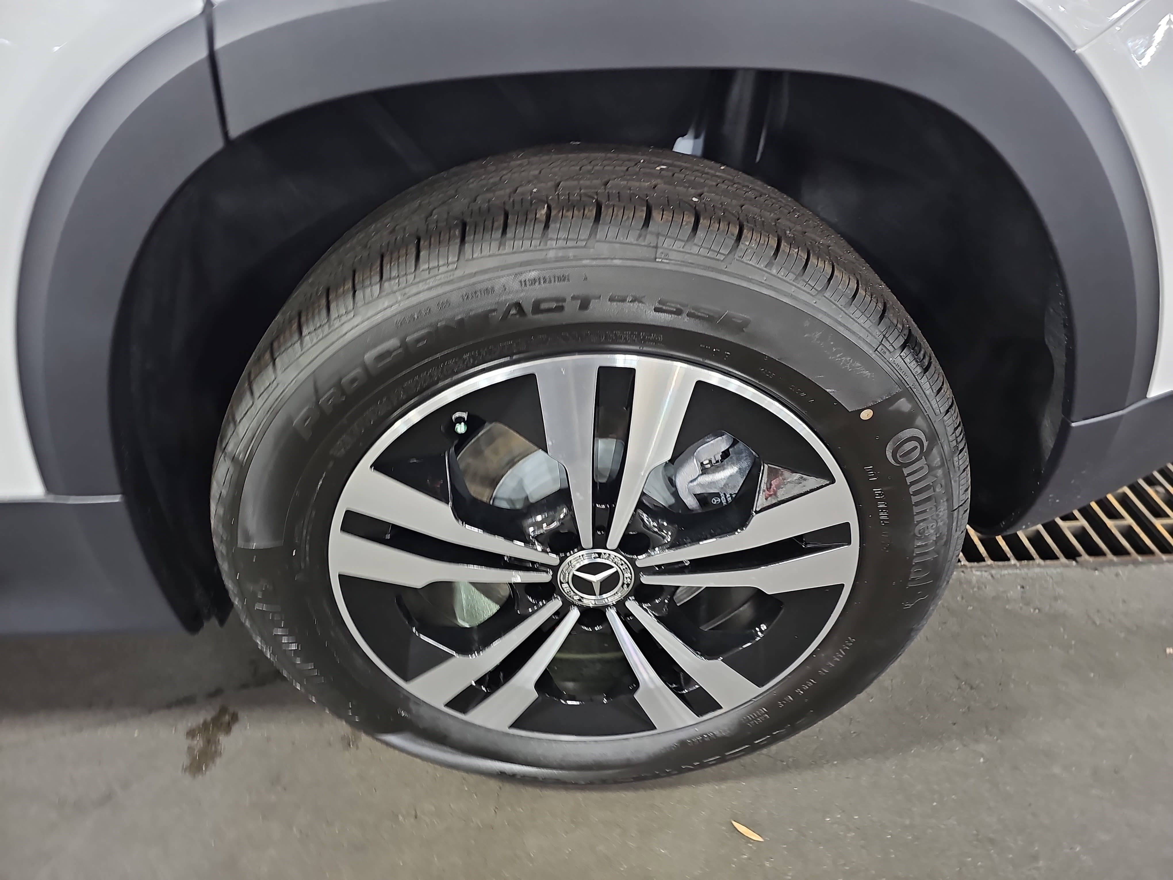 New 2026 Mercedes-Benz GLB 250 image 35