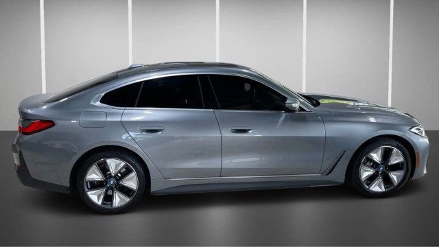 Used 2023 BMW i4 eDrive35 w/ Premium Package image 6