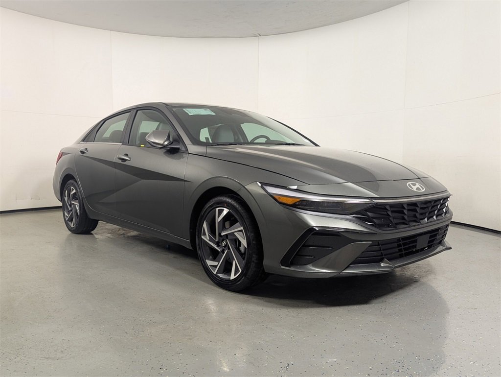 New 2026 Hyundai Elantra Limited w/ Cargo Package video 1