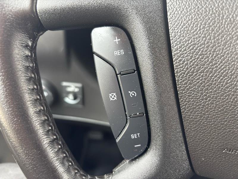 Used 2021 Chevrolet Express 2500 w/ Driver Convenience Package image 15