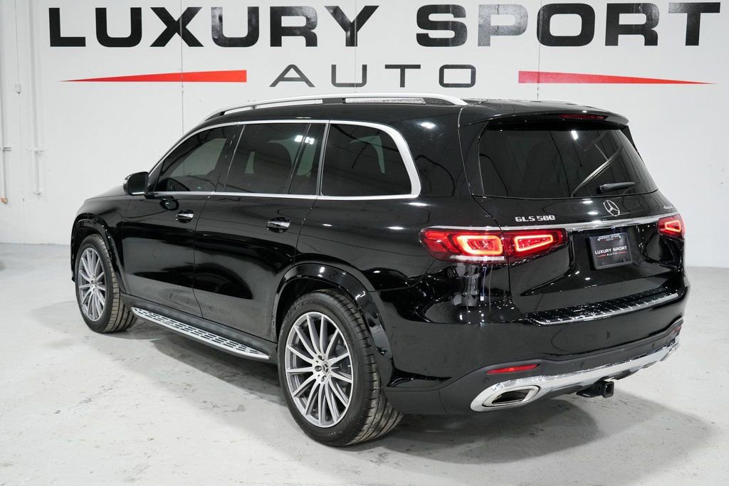 Used 2021 Mercedes-Benz GLS 580 4MATIC image 3