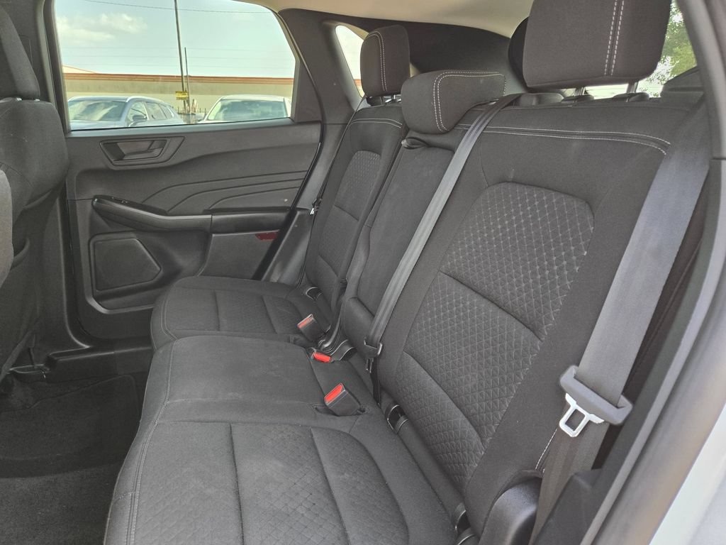 Used 2025 Ford Escape Active AWD/4WD image 29