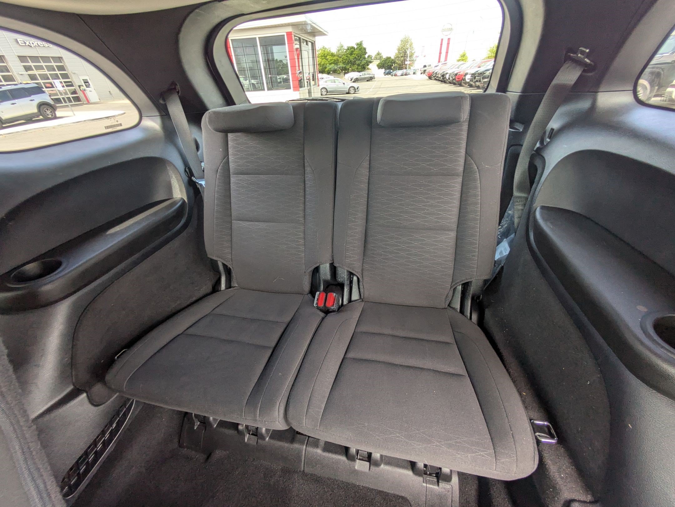Used 2019 Dodge Durango SXT w/ 3rd Row Seating Group RWD image 30