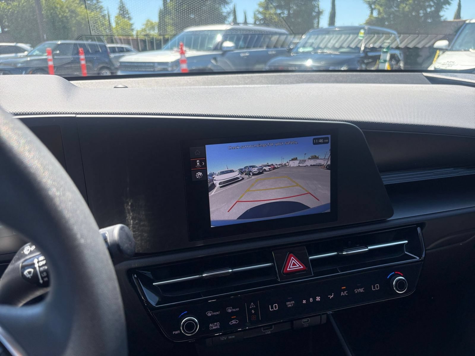 Used 2026 Kia Niro LX FWD image 22