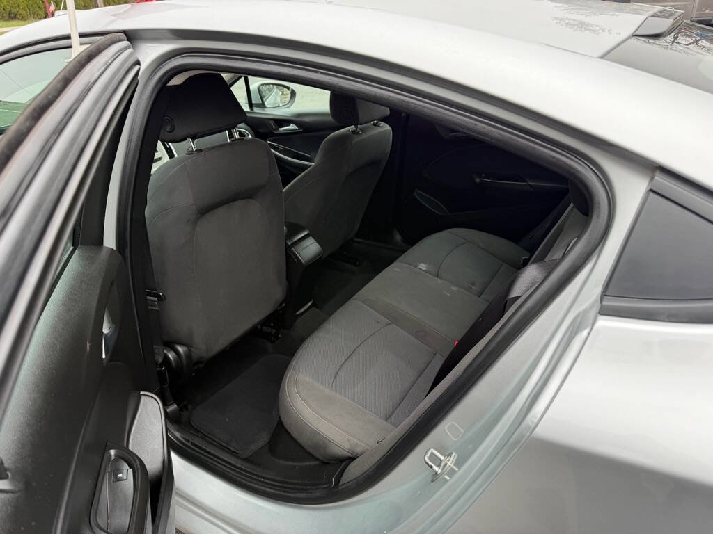 Used 2018 Chevrolet Cruze LS image 7