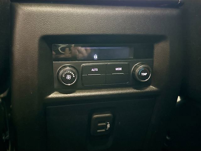 Used 2019 Chevrolet Traverse LT image 25