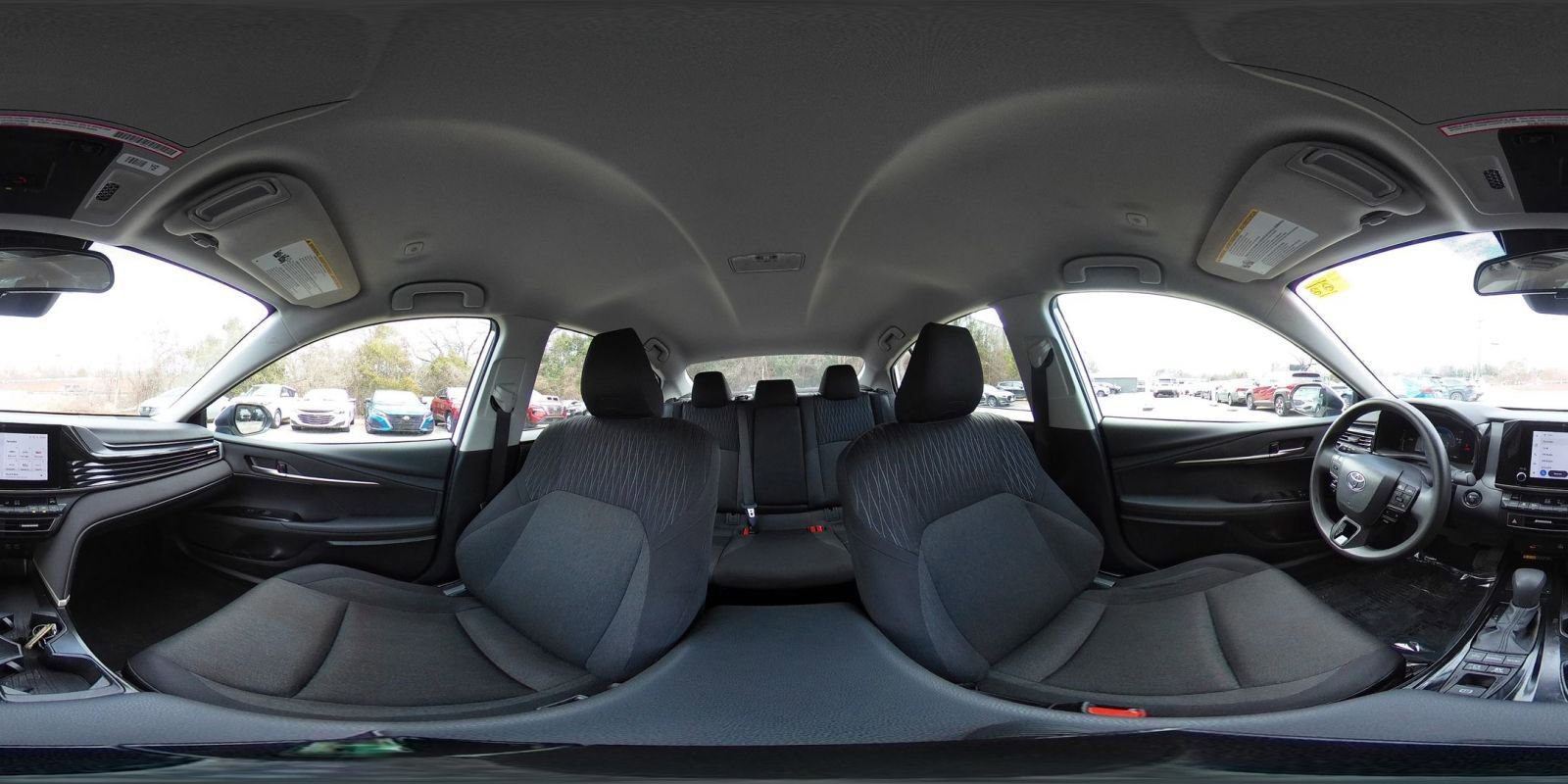 Used 2025 Toyota Camry LE image 39