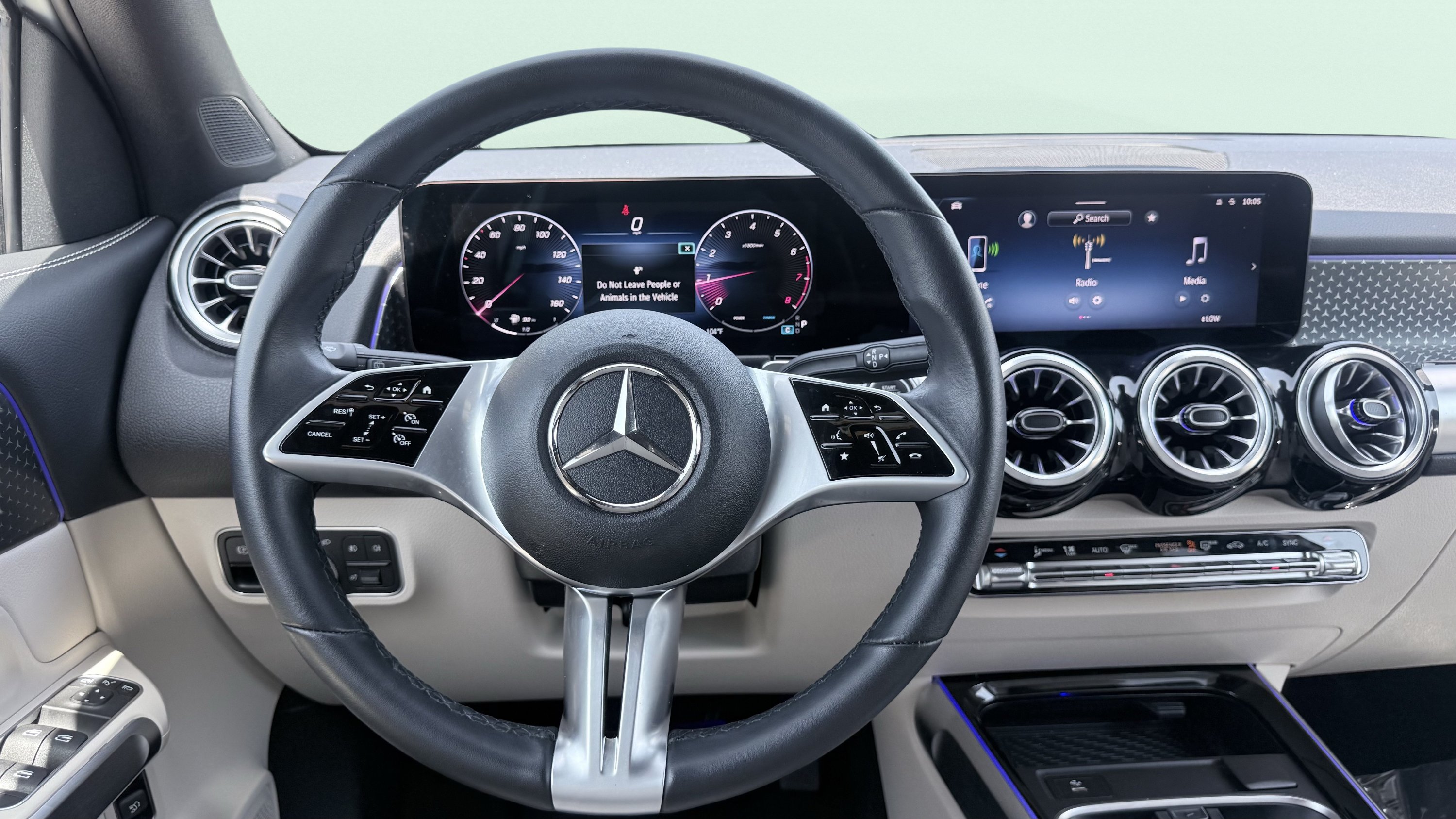 Used 2025 Mercedes-Benz GLB 250 image 55