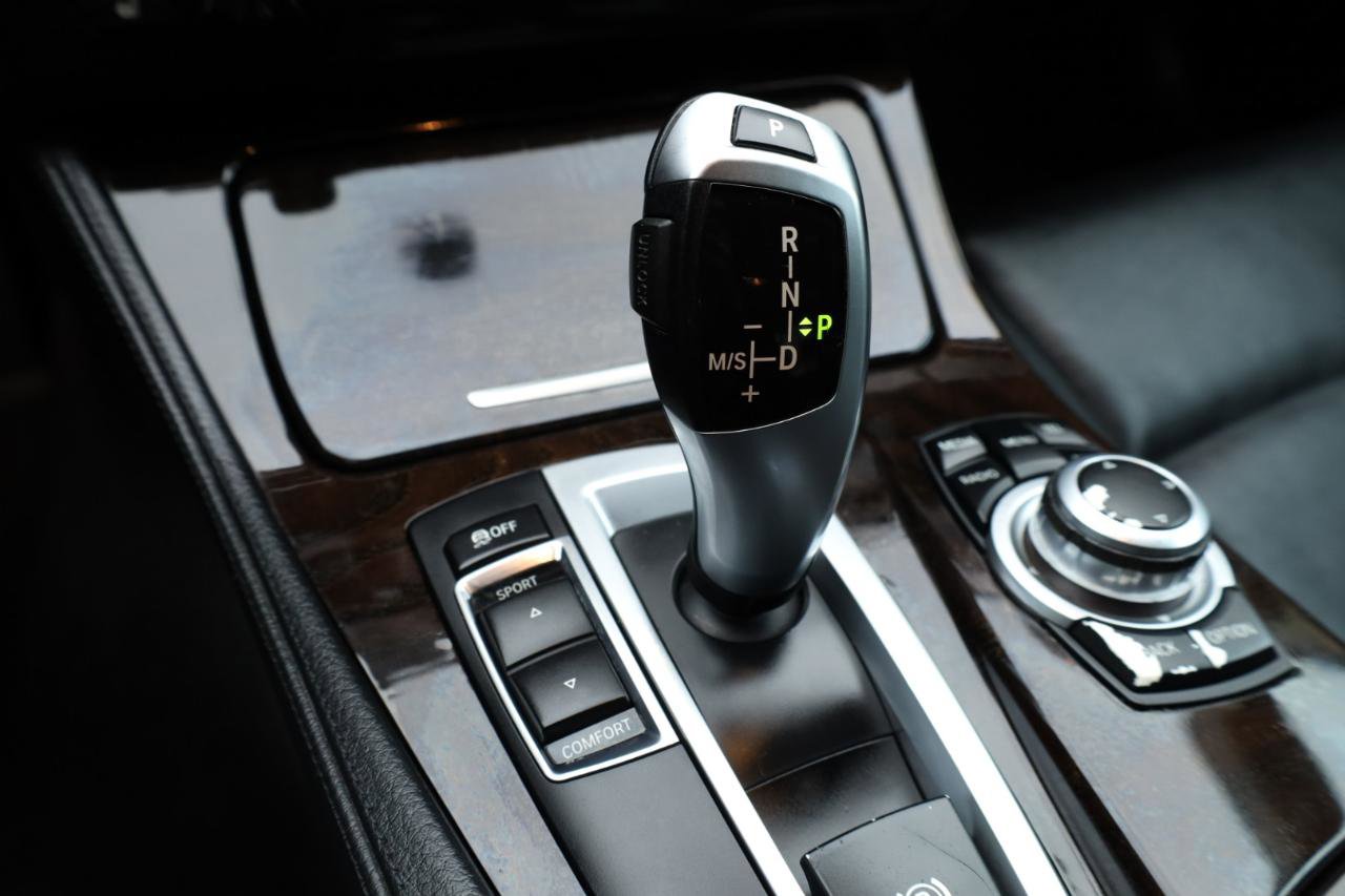 Used 2013 BMW 535i xDrive Sedan AWD/4WD image 11
