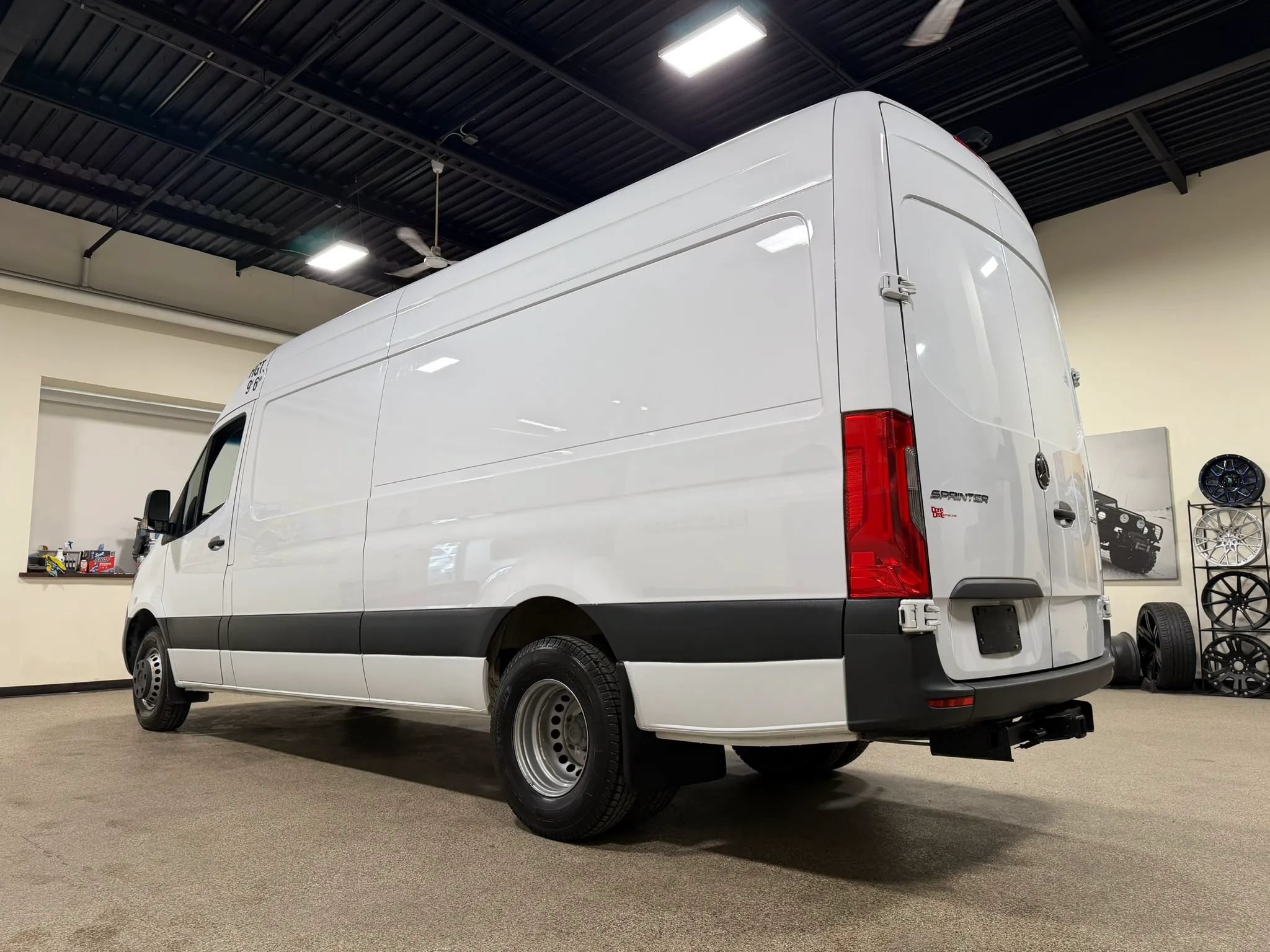 Used 2021 Mercedes-Benz Sprinter 3500 image 12