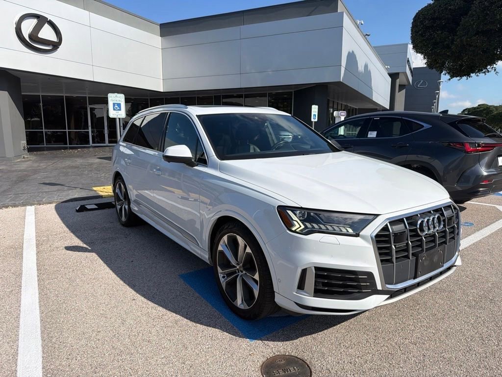 Used 2021 Audi Q7 3.0T Prestige AWD/4WD image 3