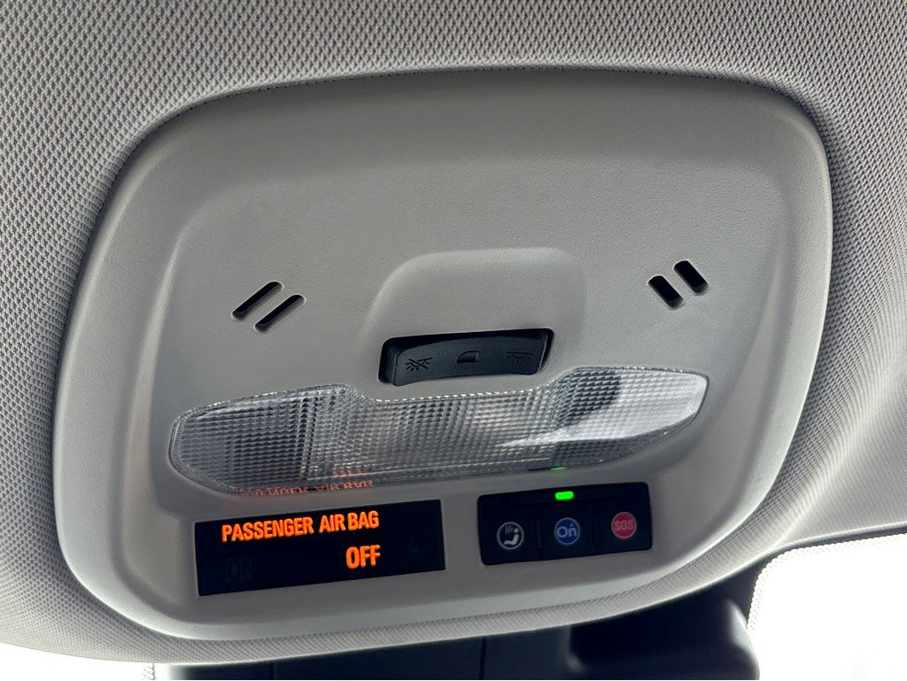 Used 2025 Chevrolet Trax LT FWD image 26
