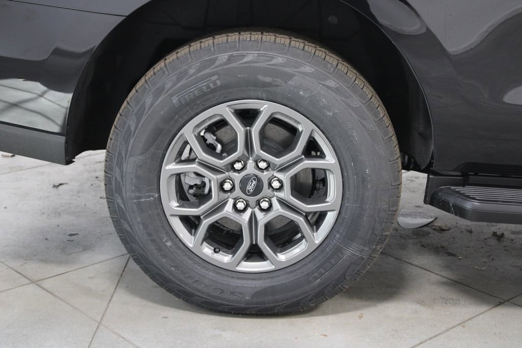 New 2026 Ford Expedition Active image 12