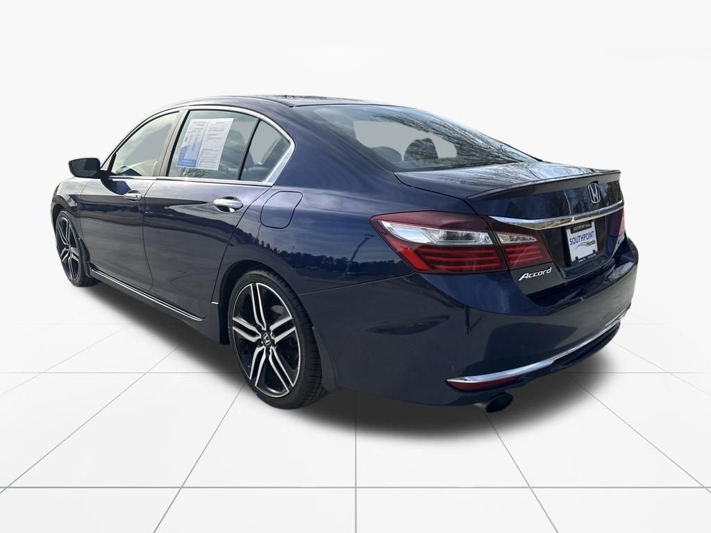 Used 2017 Honda Accord Sport image 6