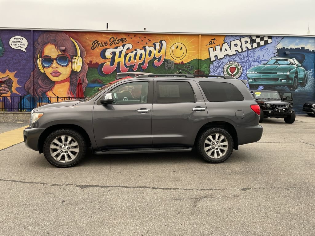 Used 2014 Toyota Sequoia Limited AWD/4WD image 2