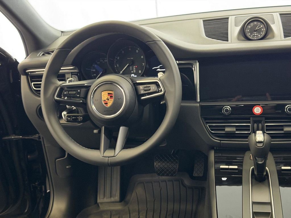 New 2026 Porsche Macan AWD/4WD image 20