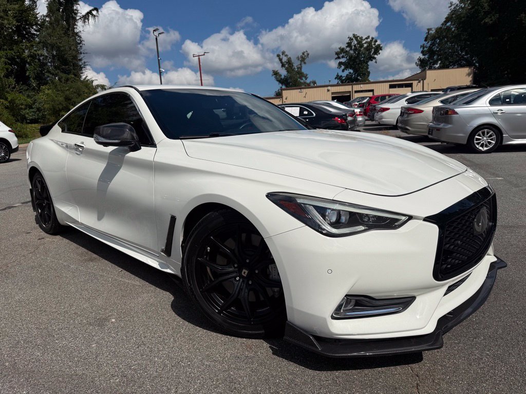 Used 2017 INFINITI Q60 3.0t Sport RWD image 2