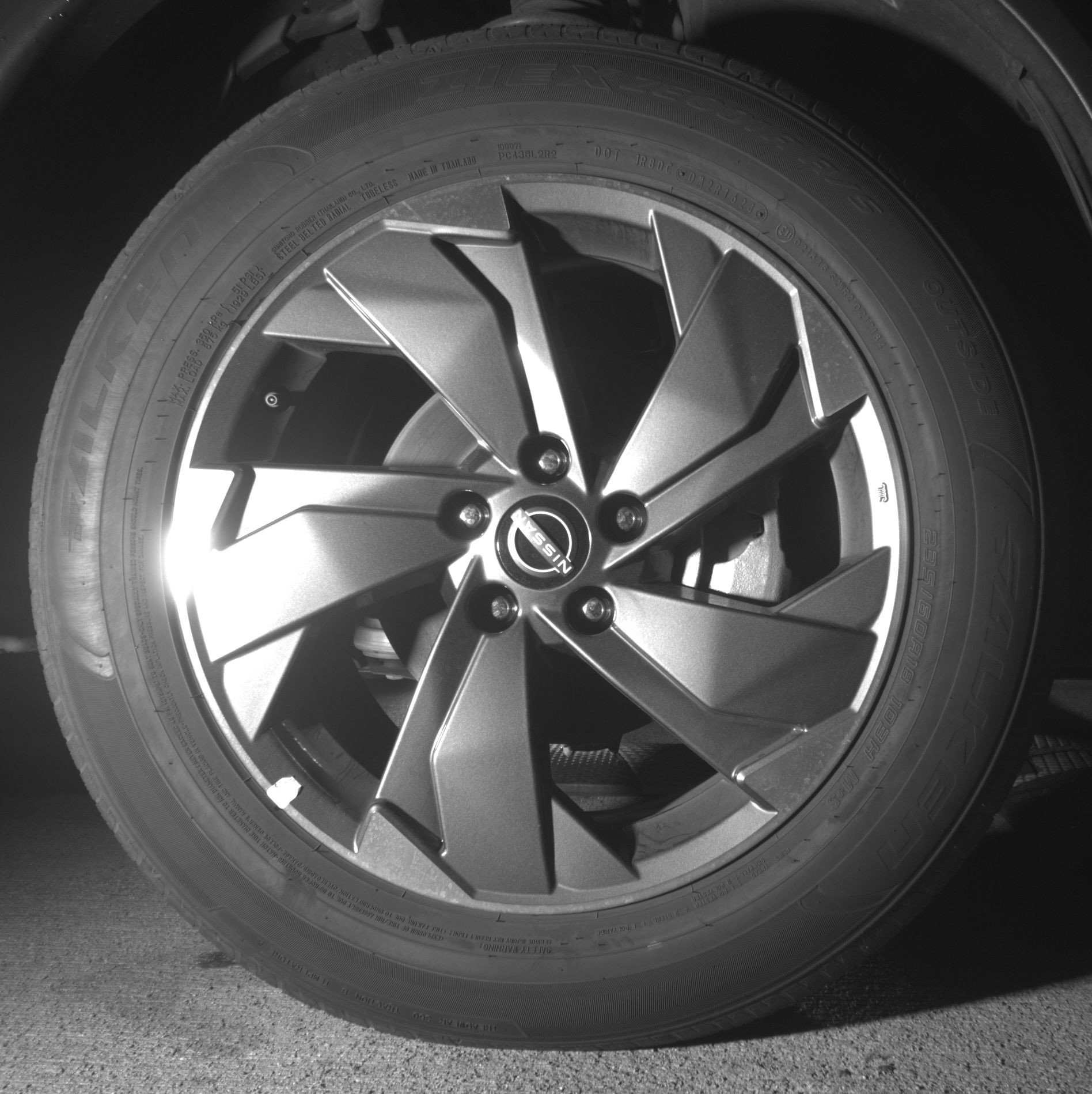 Used 2025 Nissan Rogue SV FWD image 13