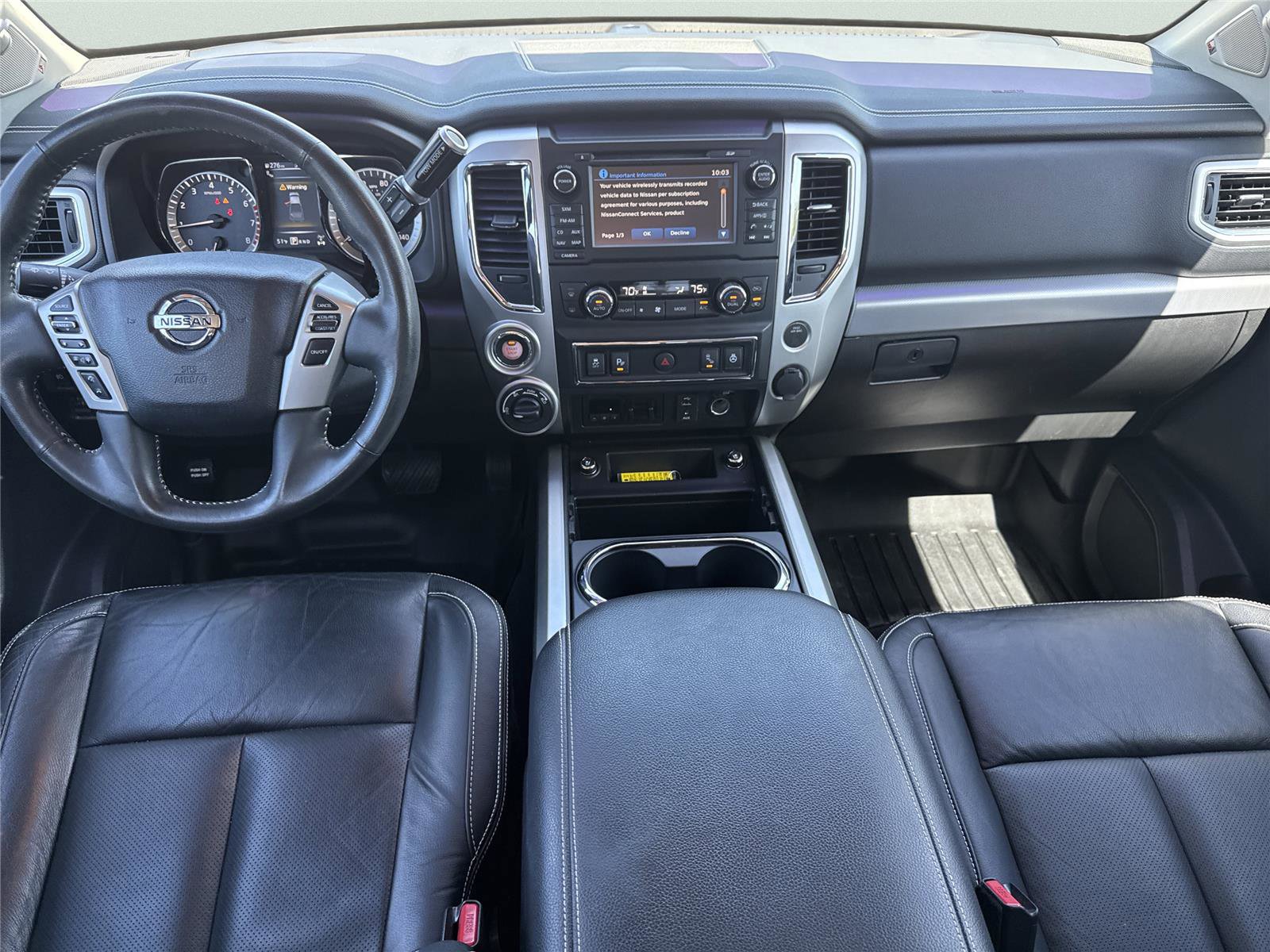 Used 2018 Nissan Titan PRO-4X w/ Pro-4x Convenience Package AWD/4WD image 15