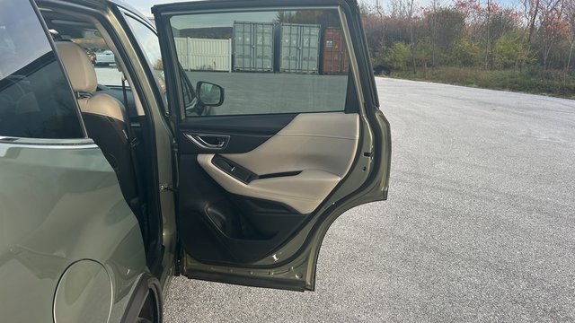 Used 2020 Subaru Forester Limited image 49