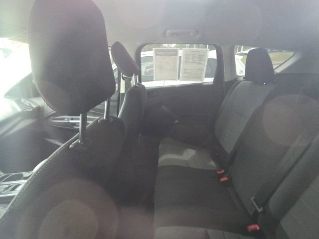 Used 2019 Ford Escape S image 10