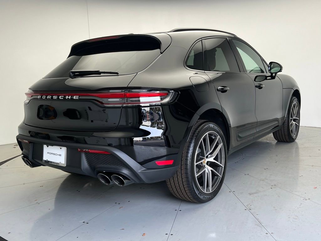 New 2026 Porsche Macan image 22