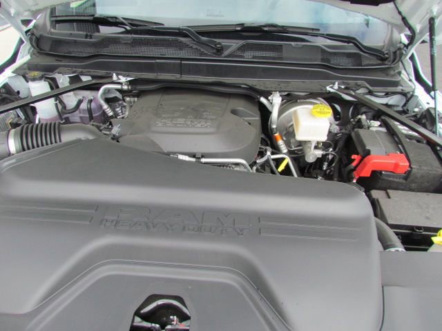 Used 2023 RAM 3500 Tradesman AWD/4WD image 11