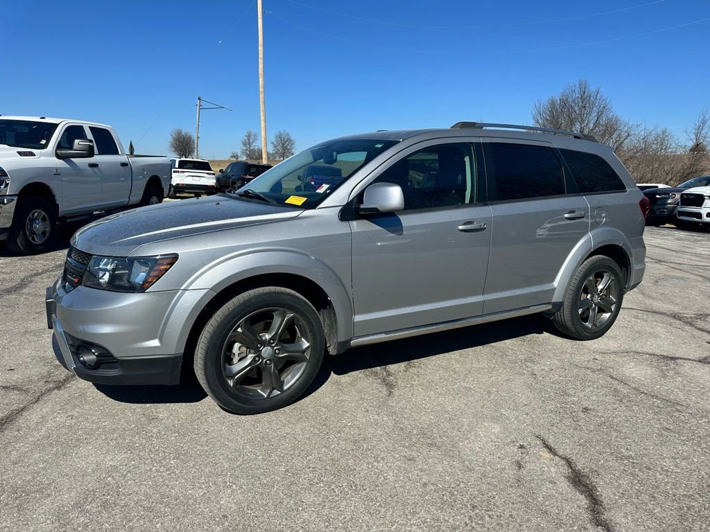 Used 2015 Dodge Journey Crossroad w/ Flexible Seating Group image 2