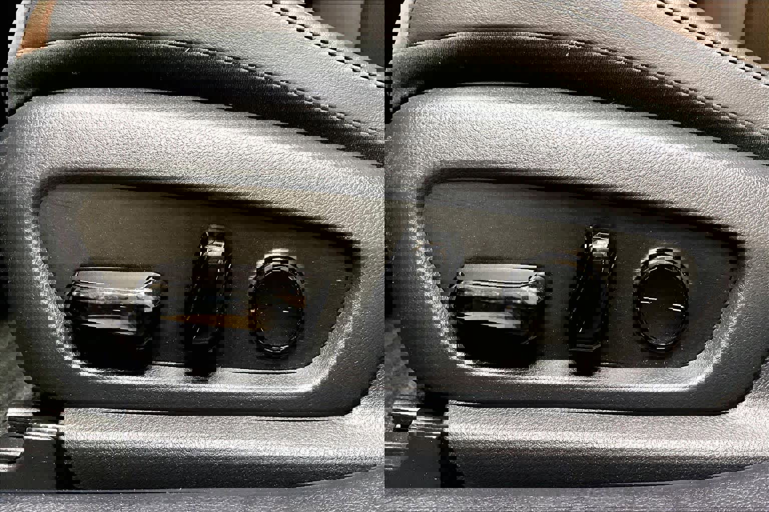 Used 2024 Lexus ES 350 w/ Premium Package image 34