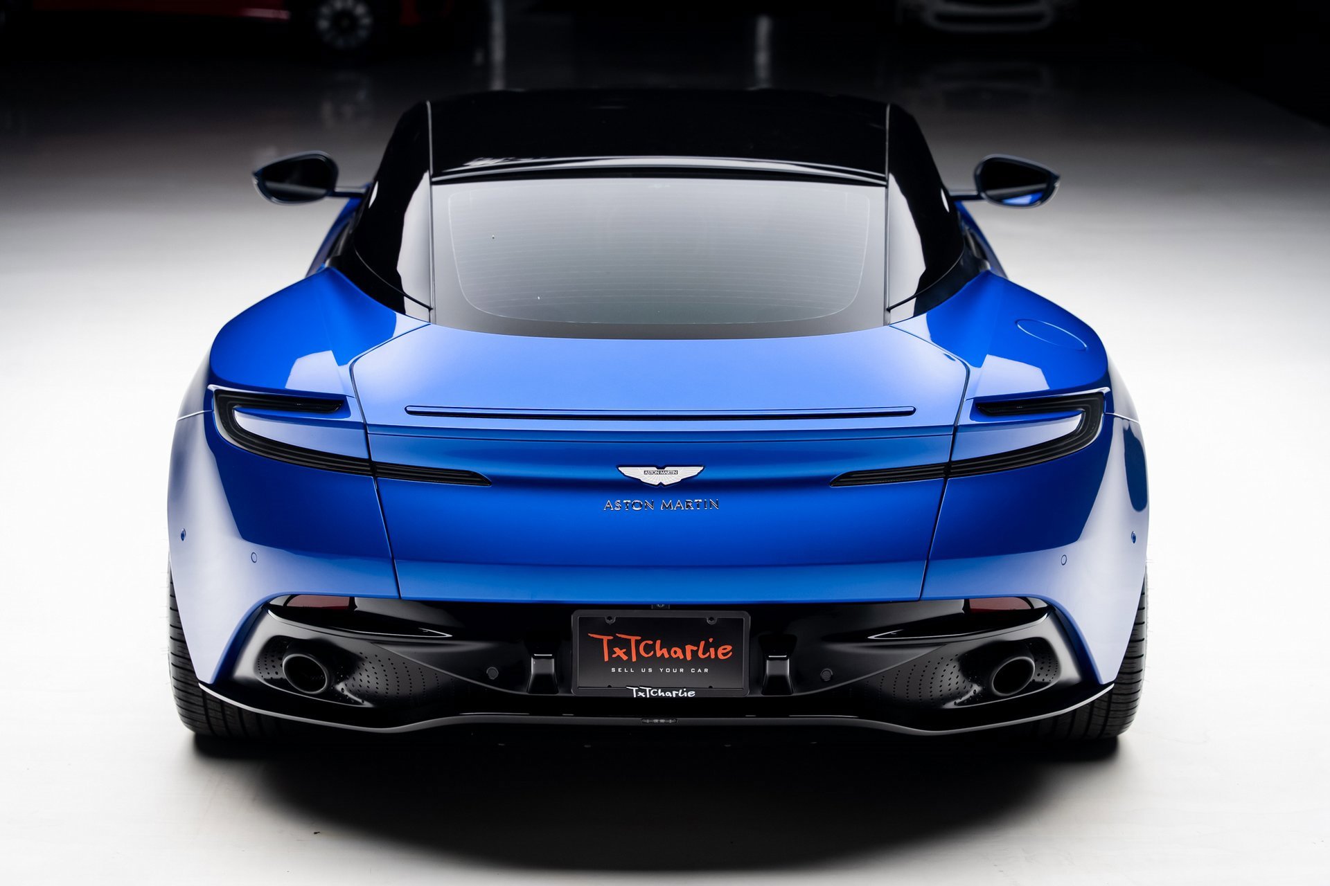 Used 2020 Aston Martin DB11 AMR image 28