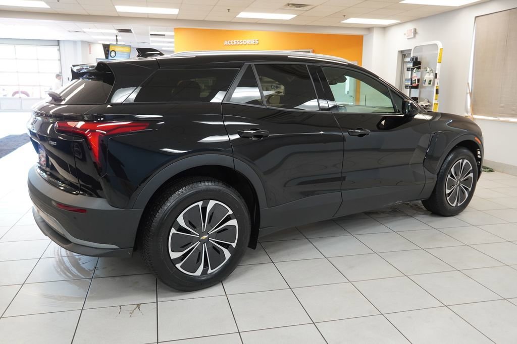 New 2025 Chevrolet Blazer EV LT AWD/4WD image 12