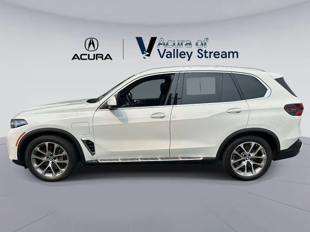 Used 2025 BMW X5 xDrive50e AWD/4WD image 9