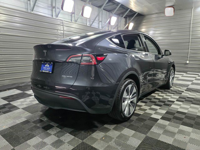Used 2024 Tesla Model Y Long Range image 5