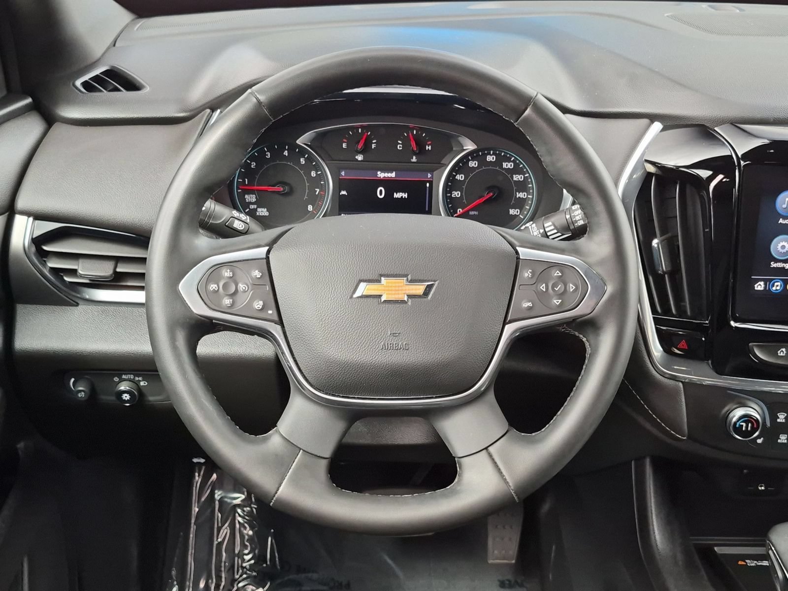 Used 2023 Chevrolet Traverse LT FWD image 13