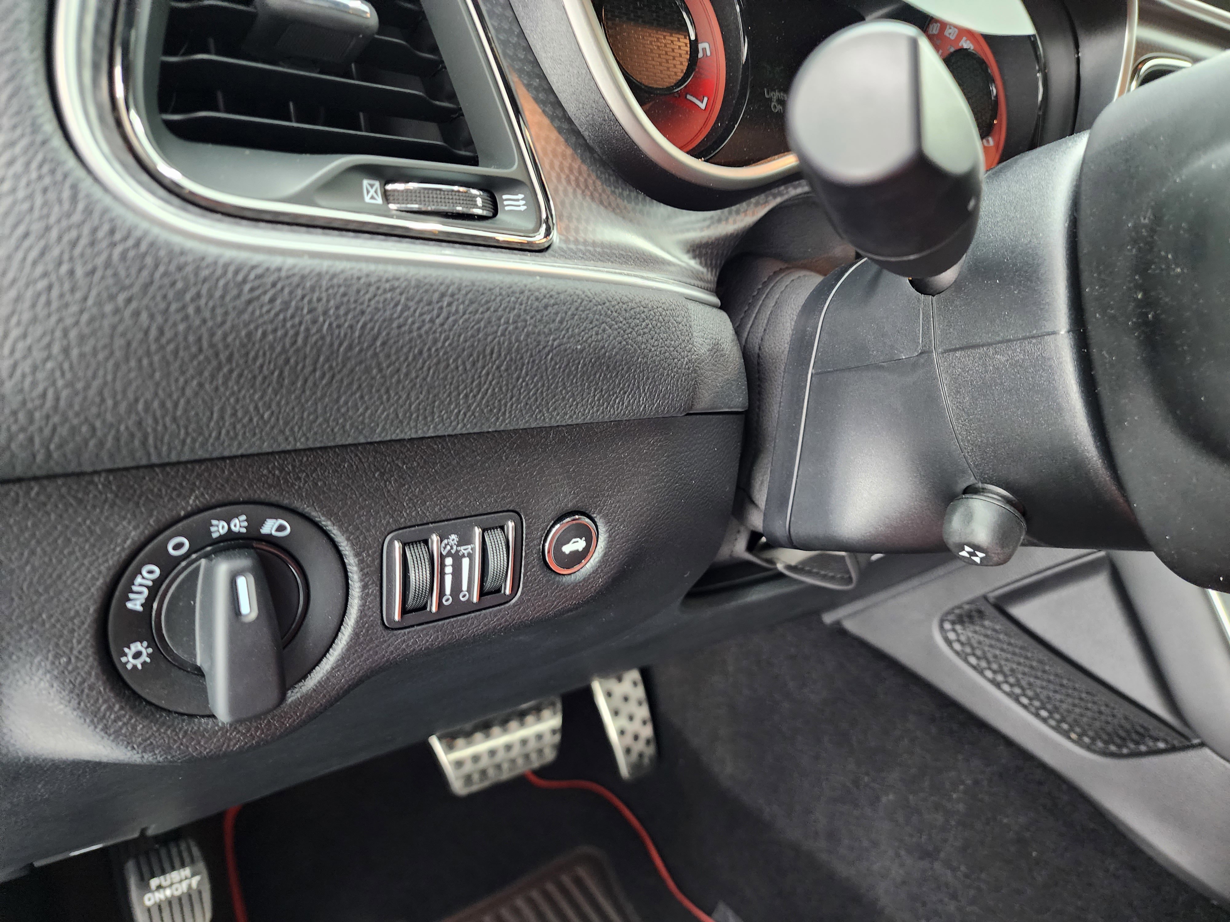 Used 2019 Dodge Challenger SRT Hellcat Redeye image 41