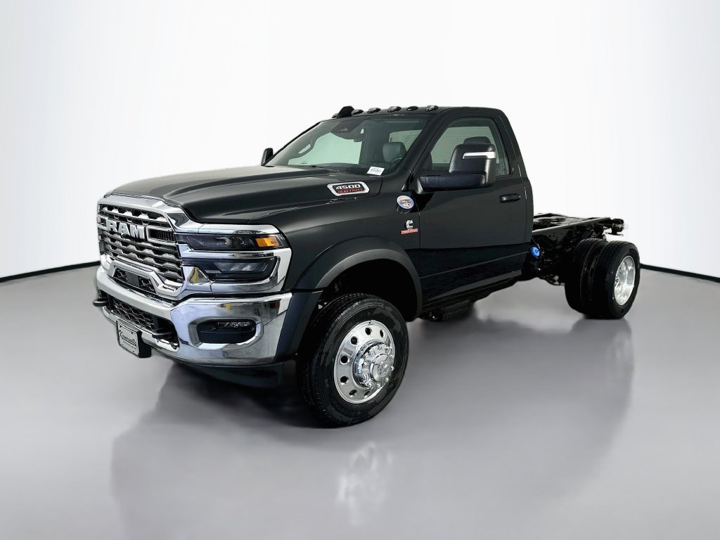 New 2026 RAM 4500 Tradesman w/ Chrome Appearance Group AWD/4WD image 3