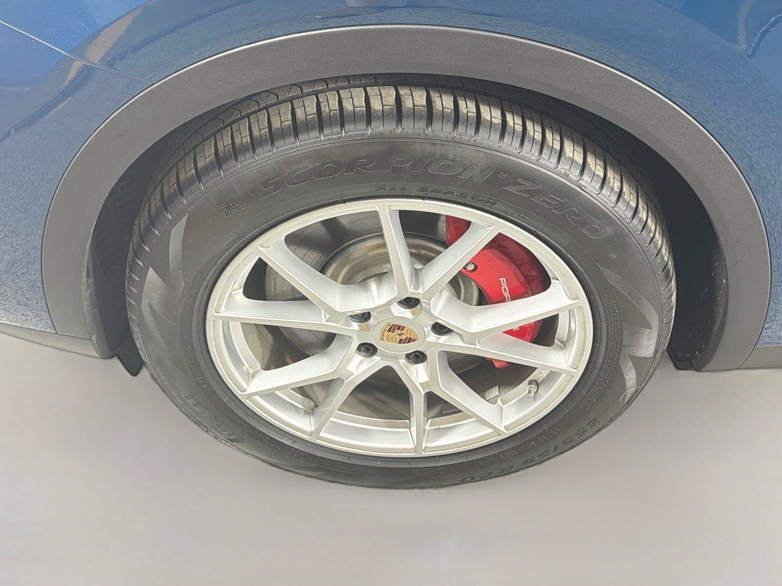 Certified 2026 Porsche Cayenne S AWD/4WD image 11