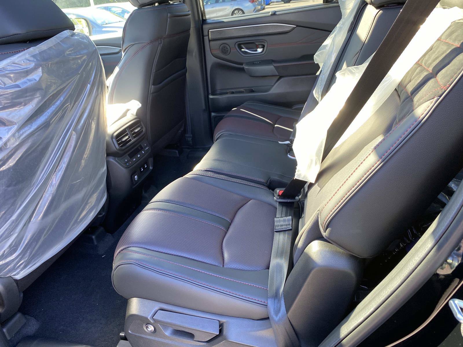 New 2026 Honda Pilot Black Edition image 8