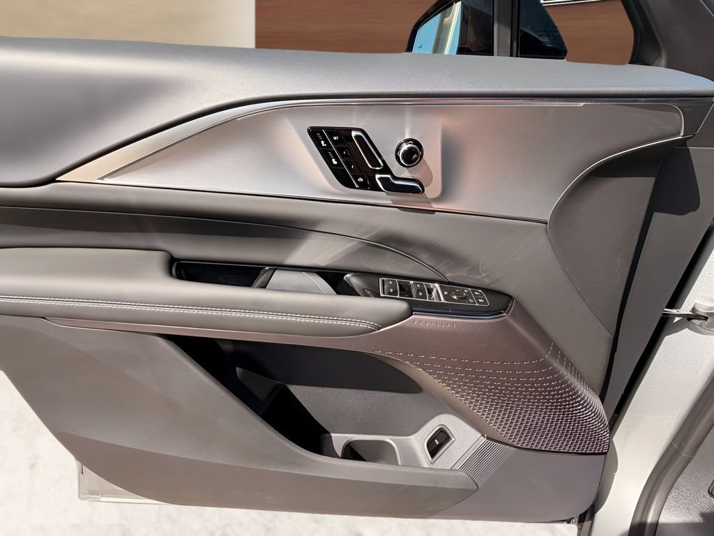 New 2027 Cadillac Lyriq Sport RWD image 16