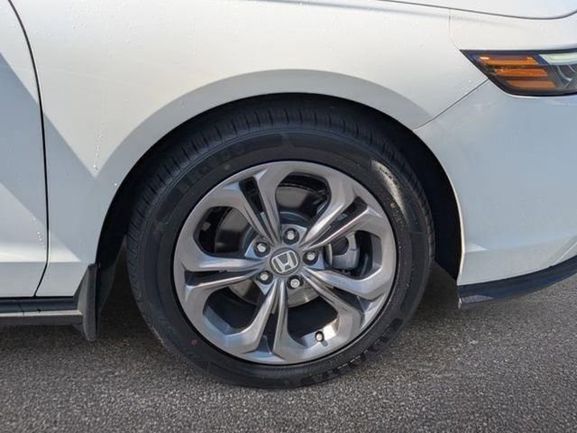 Used 2024 Honda Accord EX image 6
