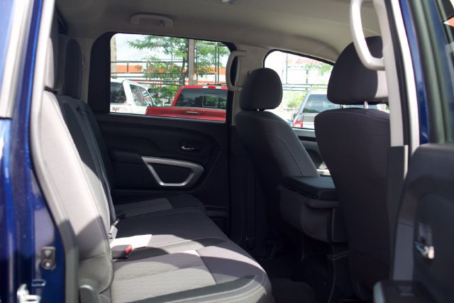 Used 2023 Nissan Titan SV AWD/4WD image 20