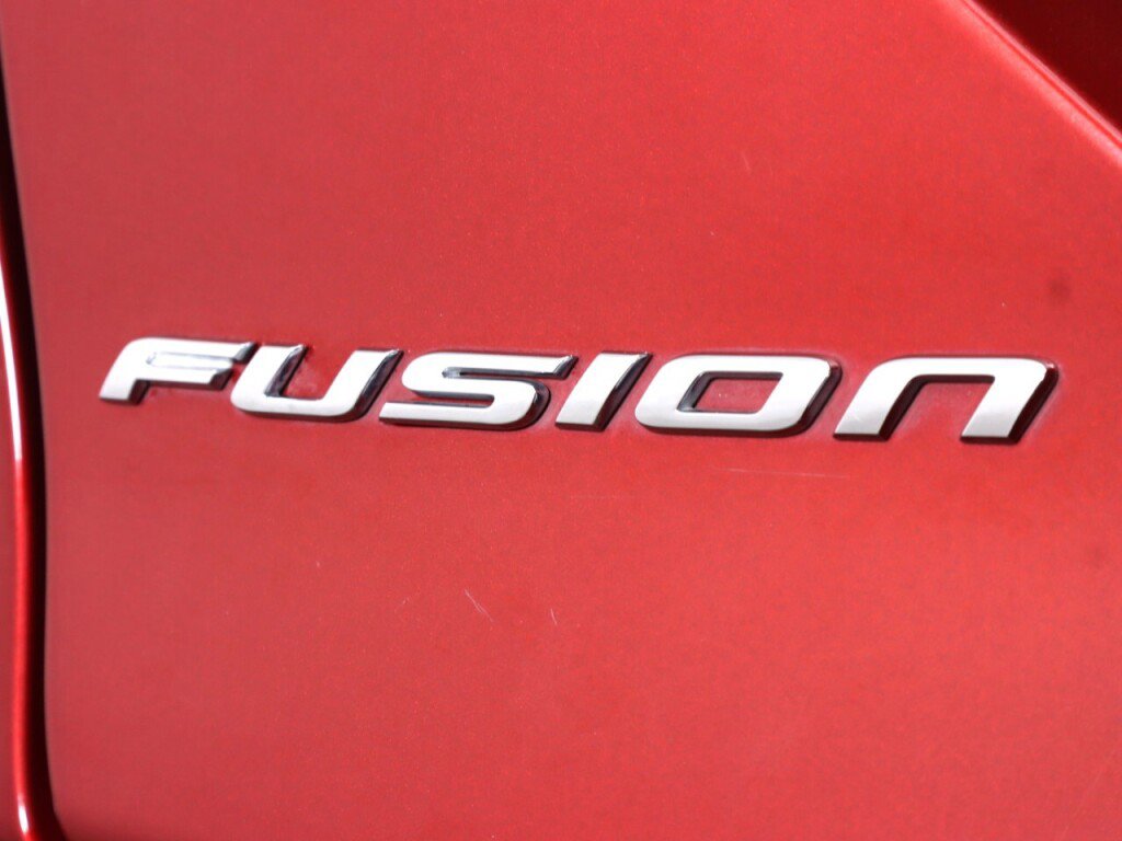 Used 2018 Ford Fusion SE image 33