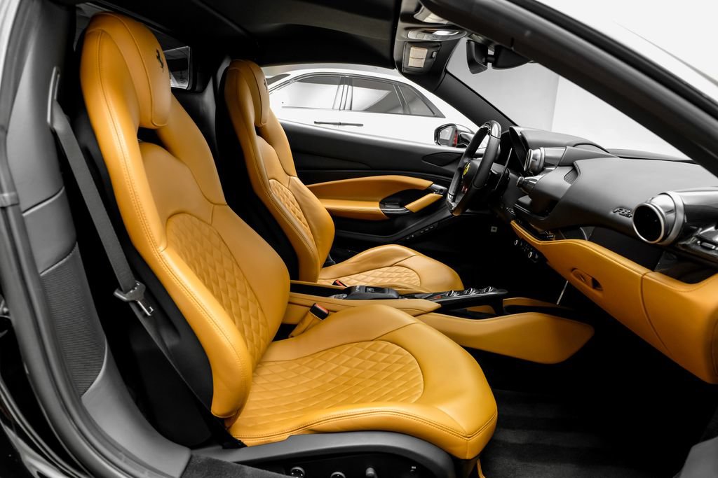 Used 2022 Ferrari F8 Tributo RWD image 33