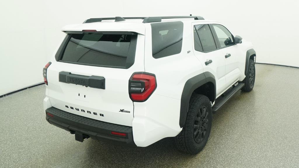 New 2026 Toyota 4Runner SR5 AWD/4WD image 11
