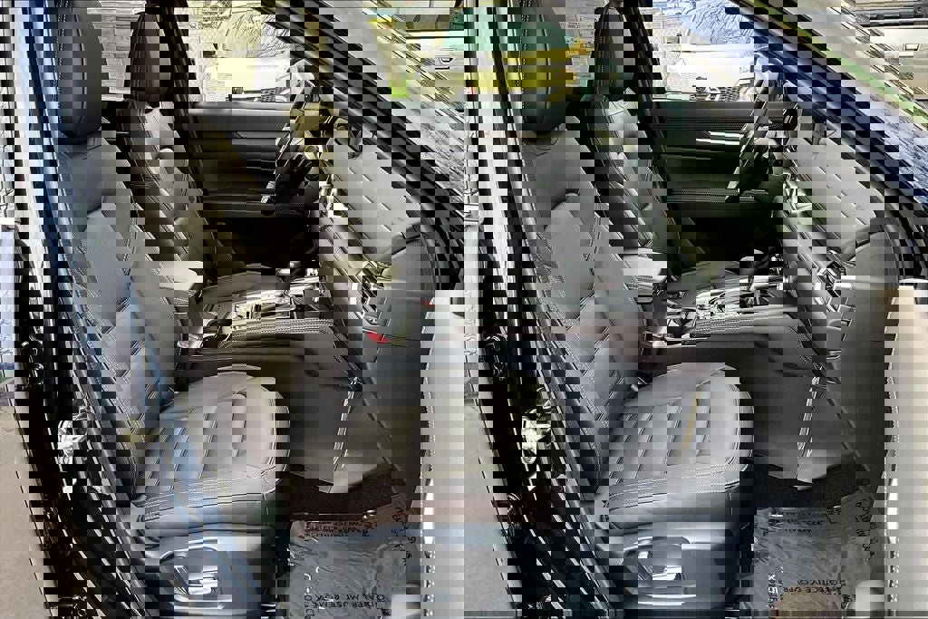 Used 2025 MAZDA CX-5 Signature image 6