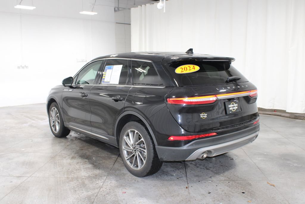 Used 2024 Lincoln Corsair AWD w/ Equipment Group 101A image 7