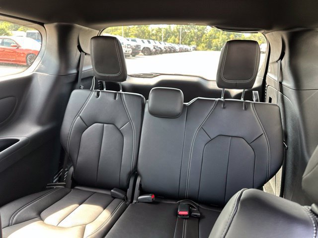 New 2027 Chrysler Pacifica LX FWD image 20