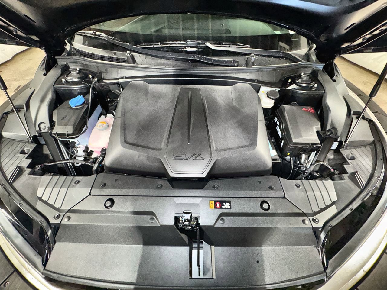 New 2025 Kia EV6 Light image 30