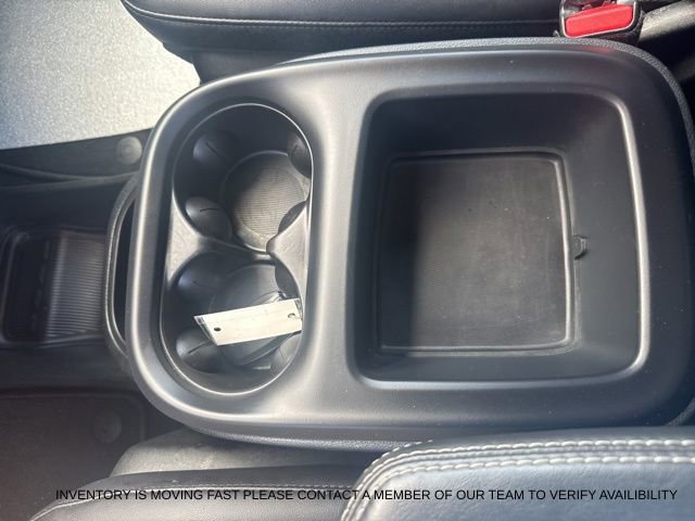 Used 2026 Chrysler Pacifica Select image 16