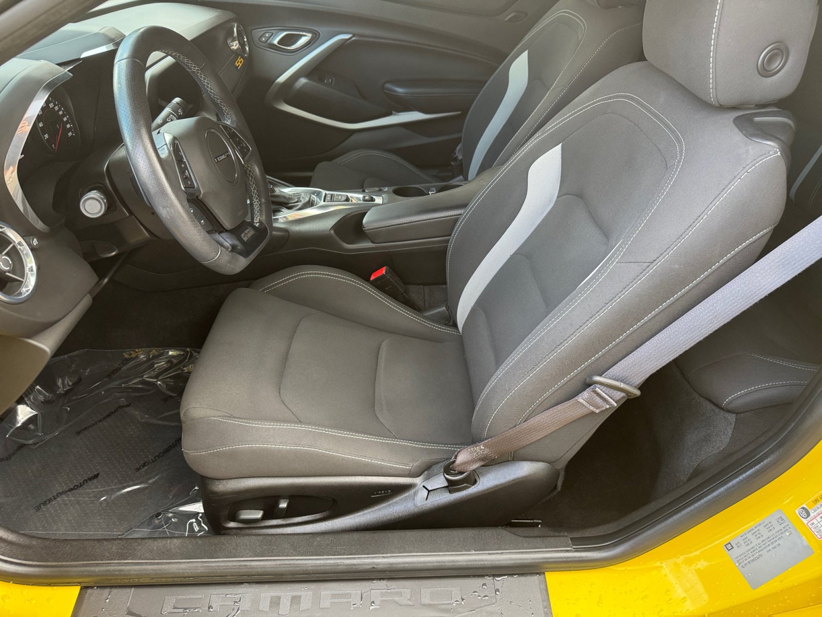 Used 2017 Chevrolet Camaro SS RWD image 10